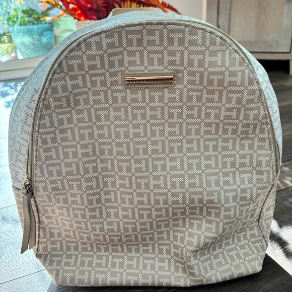 Tommy Hilfiger Beige Monogram Bag - Picture 1 of 4